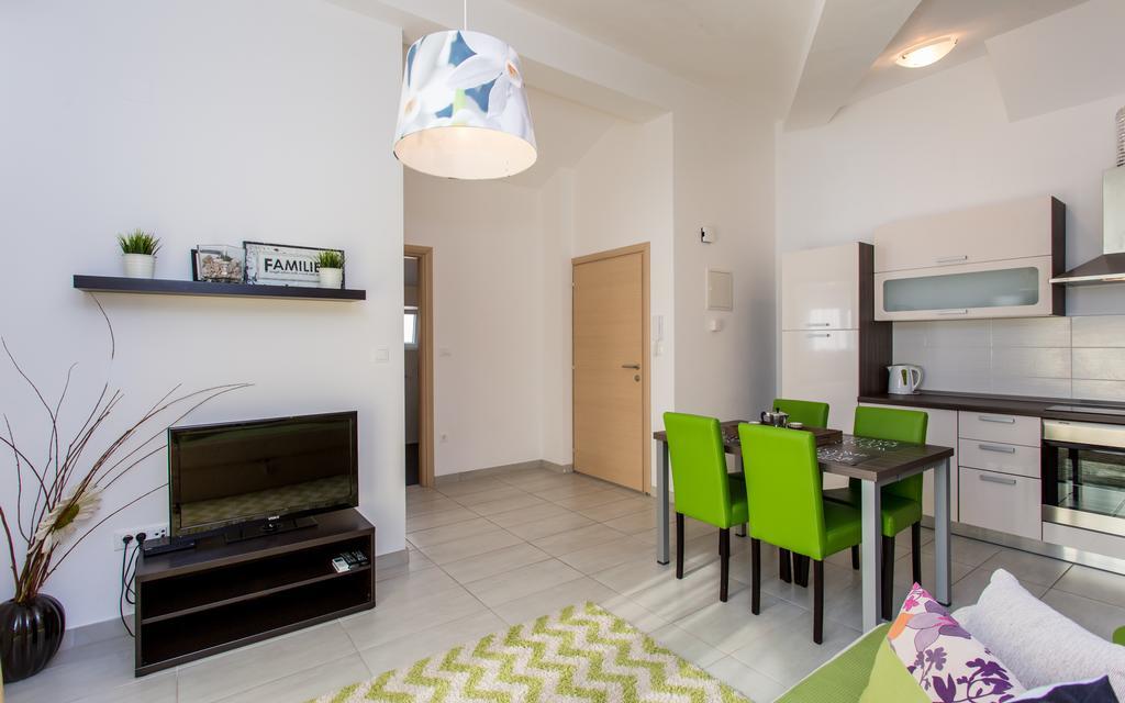 באסקה Apartments Matea מראה חיצוני תמונה
